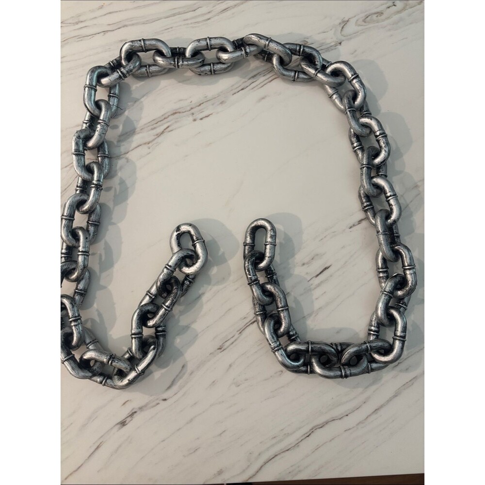Plastic Distressed Silver Faux Chain Link Halloween Decor